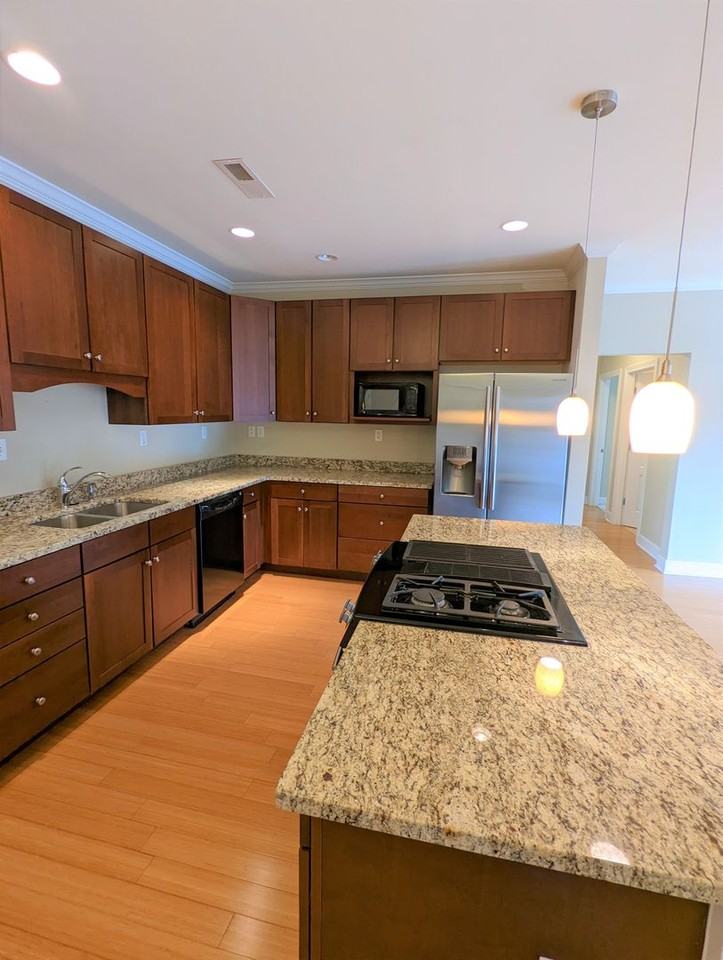 2211 S Grand Blvd #209 - Photo 3 of 15