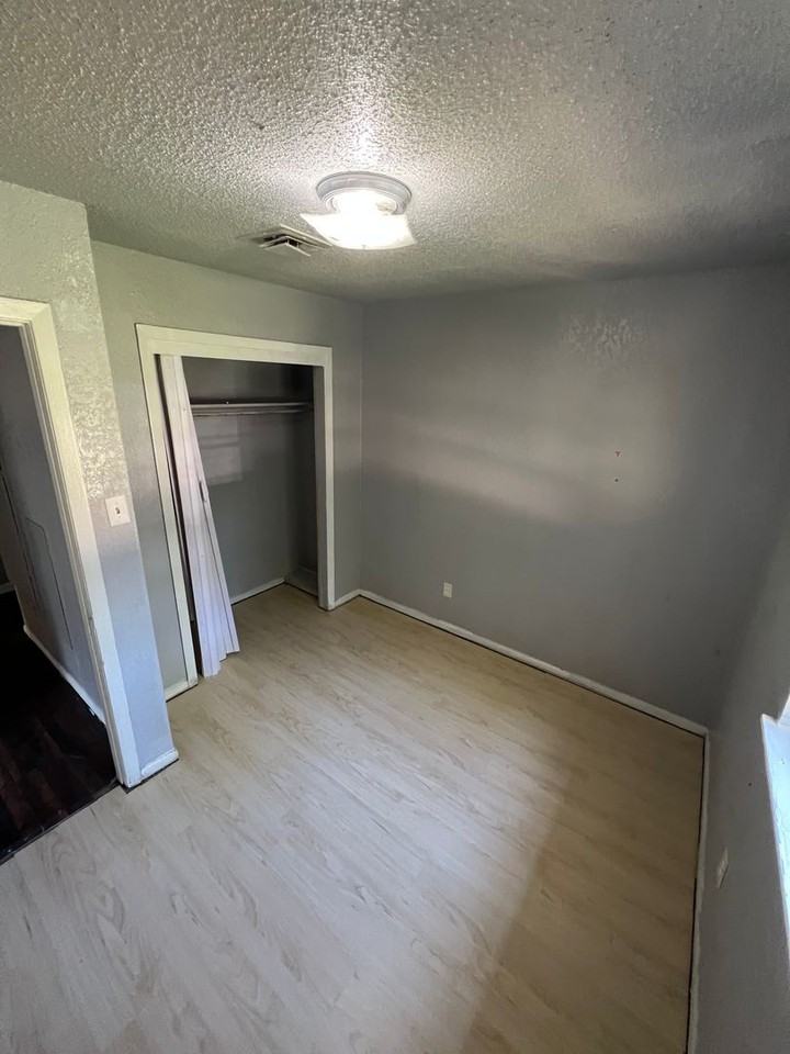 749 Navaho Trl - Photo 6 of 8