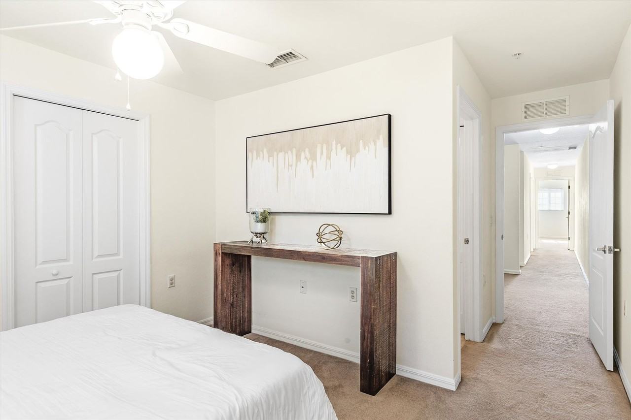 9420 Ivy Brook Run - Photo 5 of 32