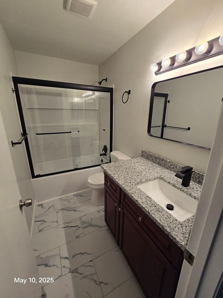 2976 Se Bonita St - Photo 4 of 6