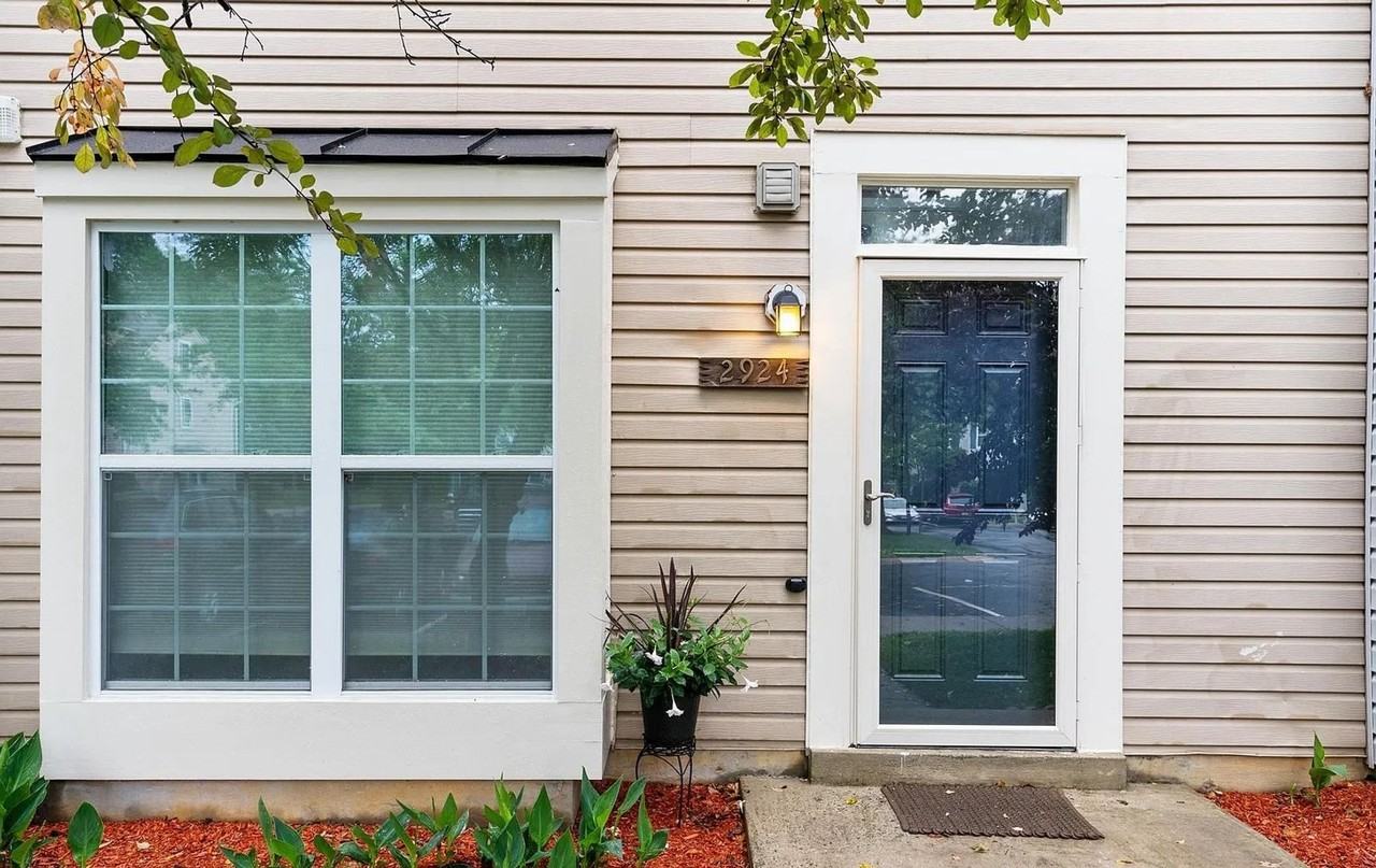 2924 Strauss Ter - Photo 2 of 31