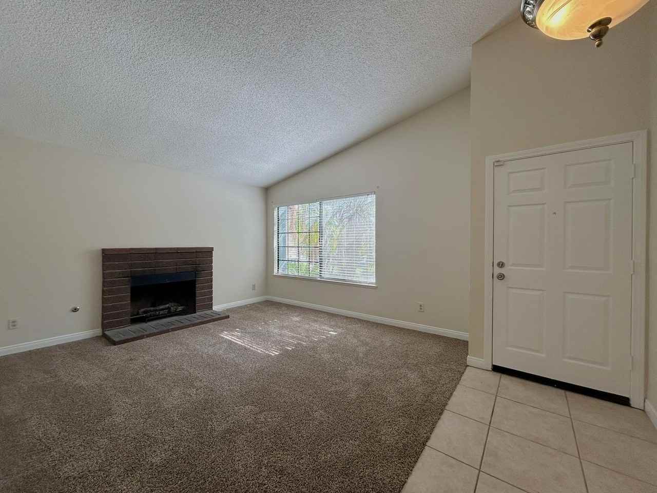 1537 Kelly St - Photo 3 of 23