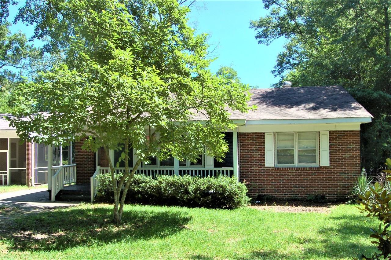 1020 Elm Ave - Photo 2 of 14