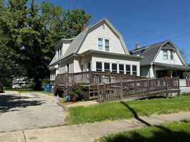 featured image of 1213 S Illinois St