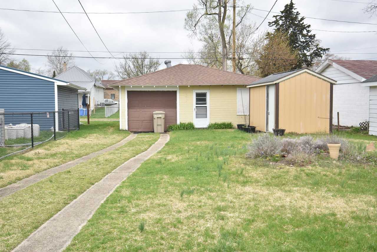 813 S 30th St - Photo 3 of 31