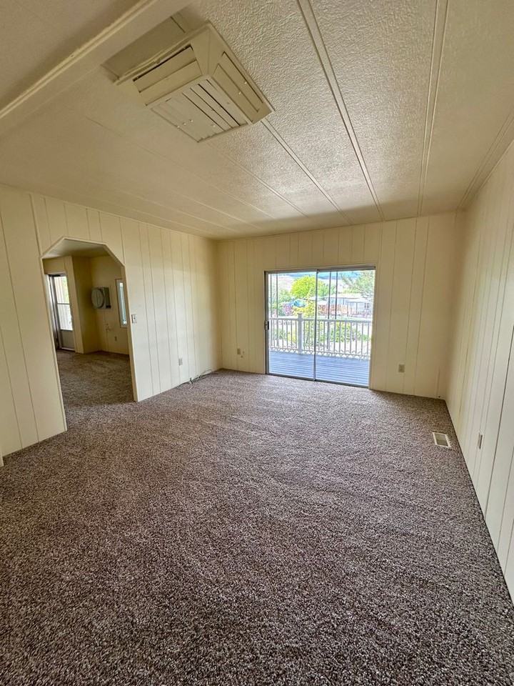 16300 Rhyolite Cir - Photo 7 of 19