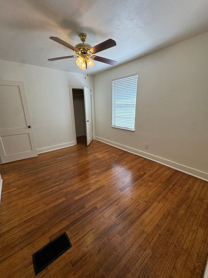 665 Carol Marie Dr - Photo 6 of 16