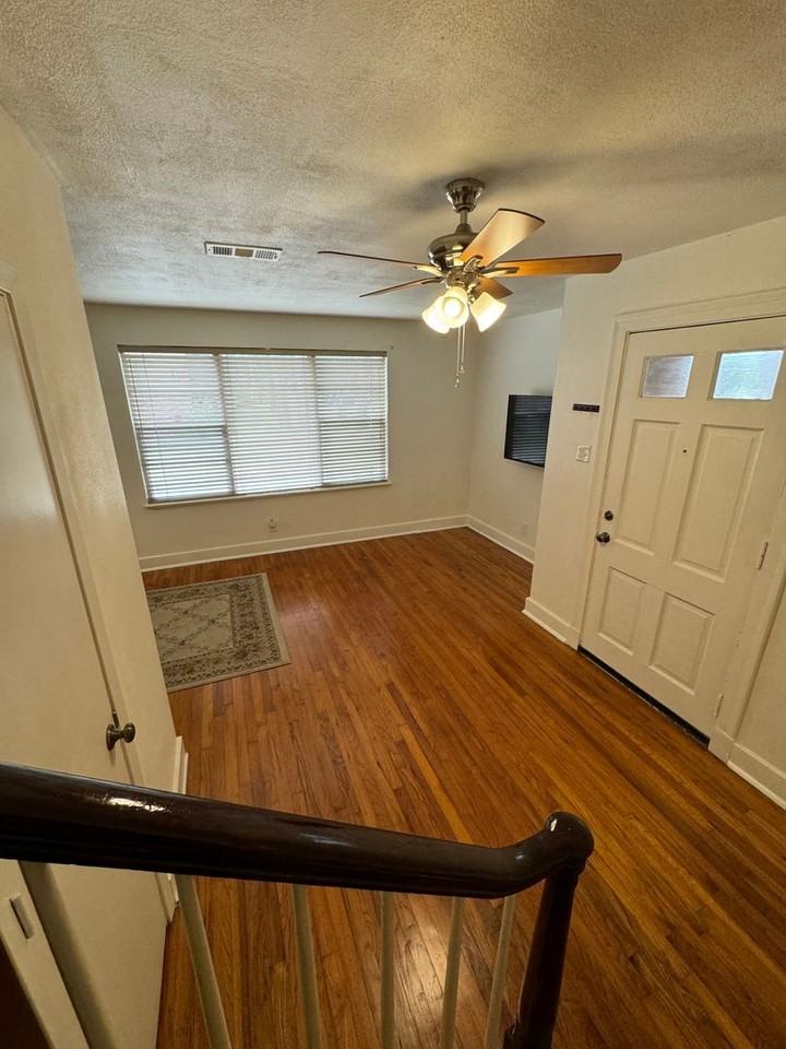 665 Carol Marie Dr - Photo 7 of 16