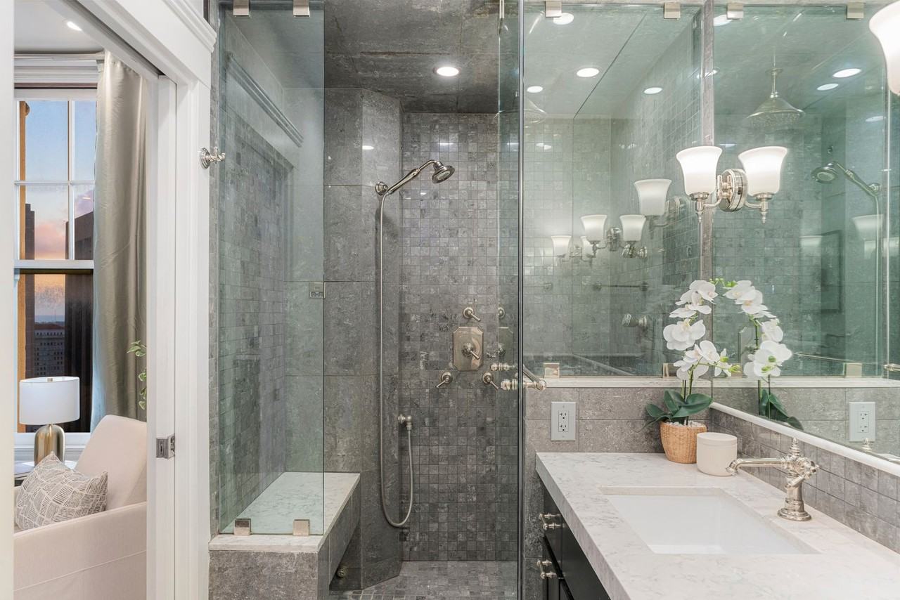 702 Ash St - Photo 6 of 27