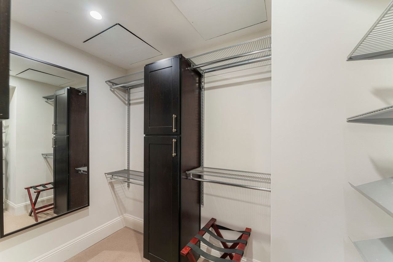 702 Ash St - Photo 7 of 27