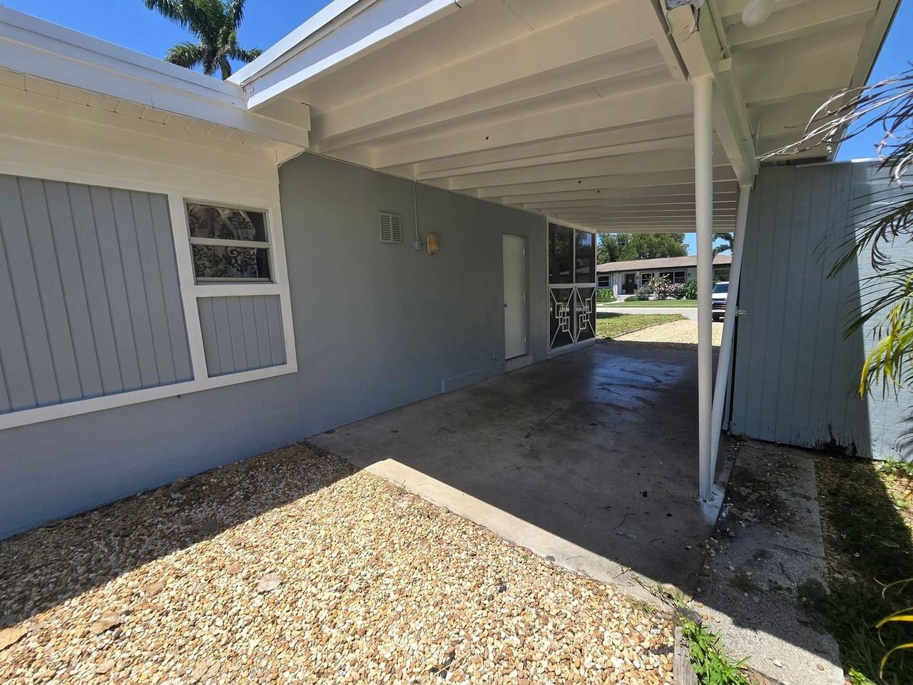 1838 Jefferson Ave - Photo 2 of 30