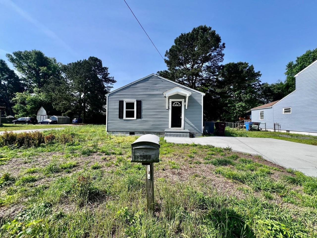 2610 Omar St - Photo 2 of 31
