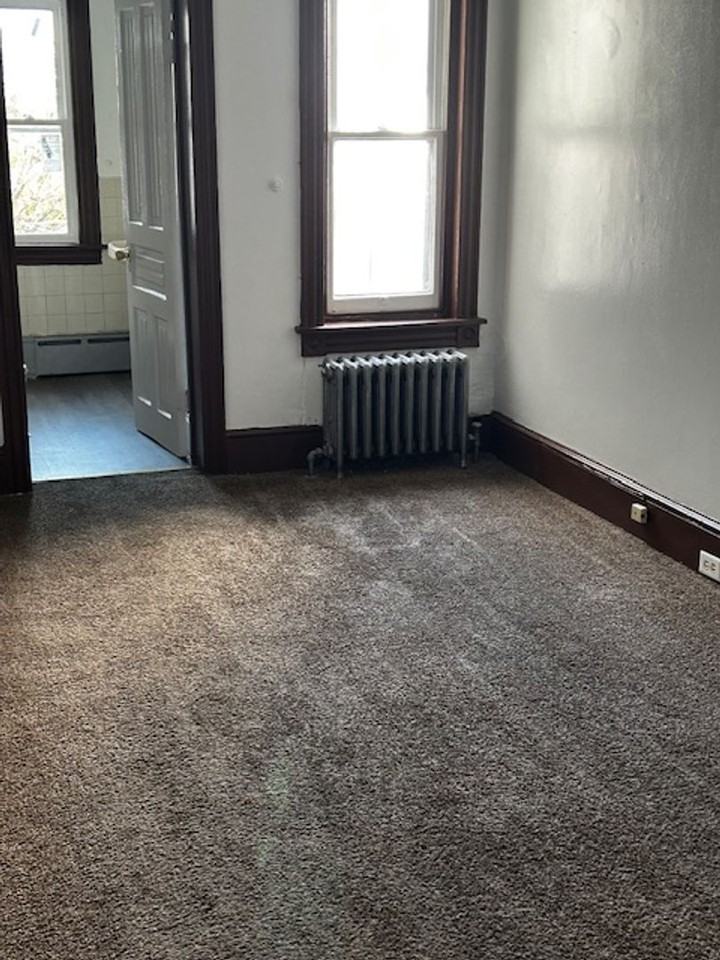 222 N 11th St - Photo 7 of 12