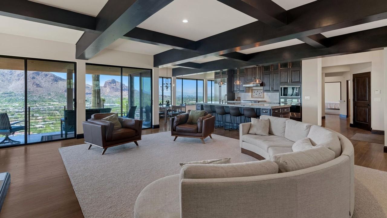 5800 E Glen Dr - Photo 3 of 33