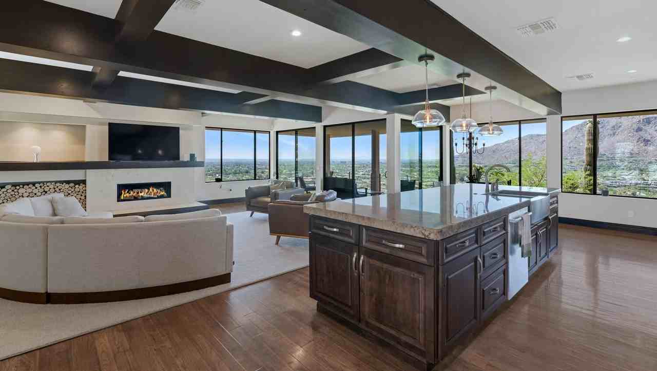 5800 E Glen Dr - Photo 4 of 33