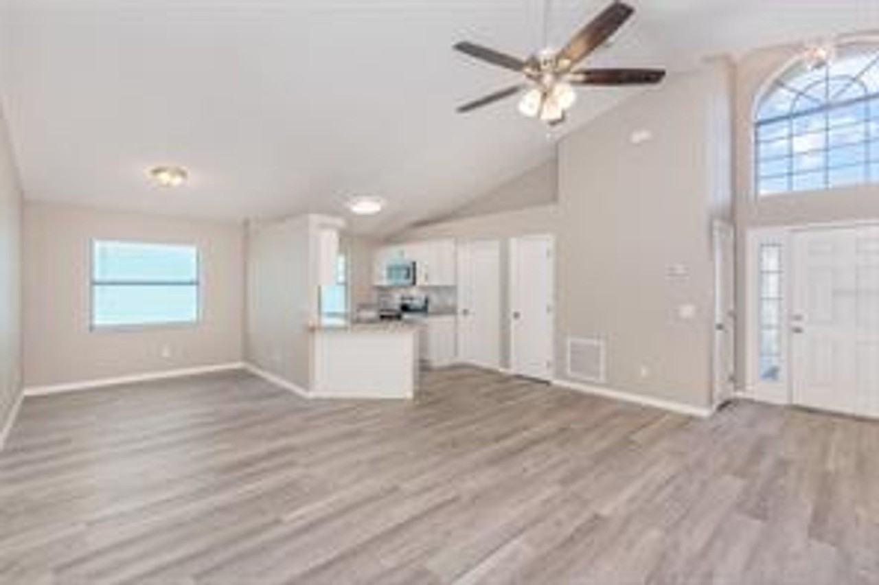 3846 Long Grove Ln - Photo 7 of 28