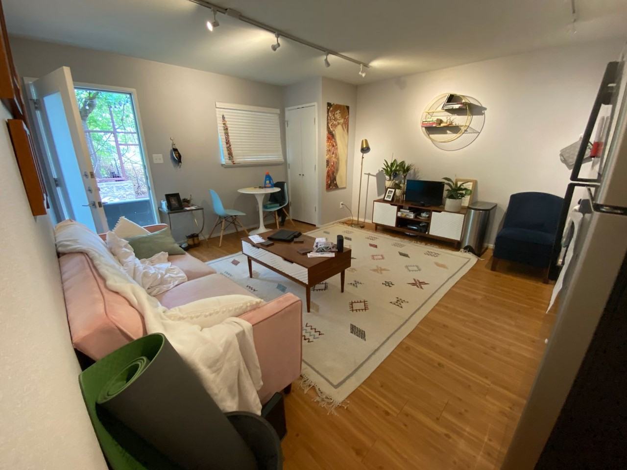 5306 Woodrow Ave - Photo 6 of 13