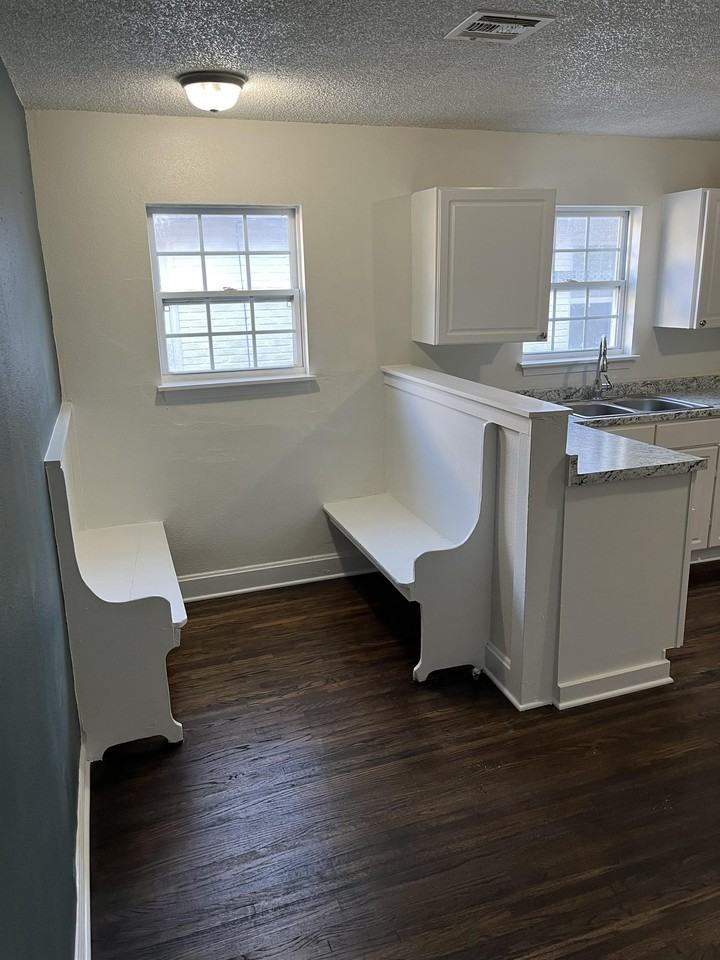 1627 North Denver Avenue - PW - Photo 4 of 10