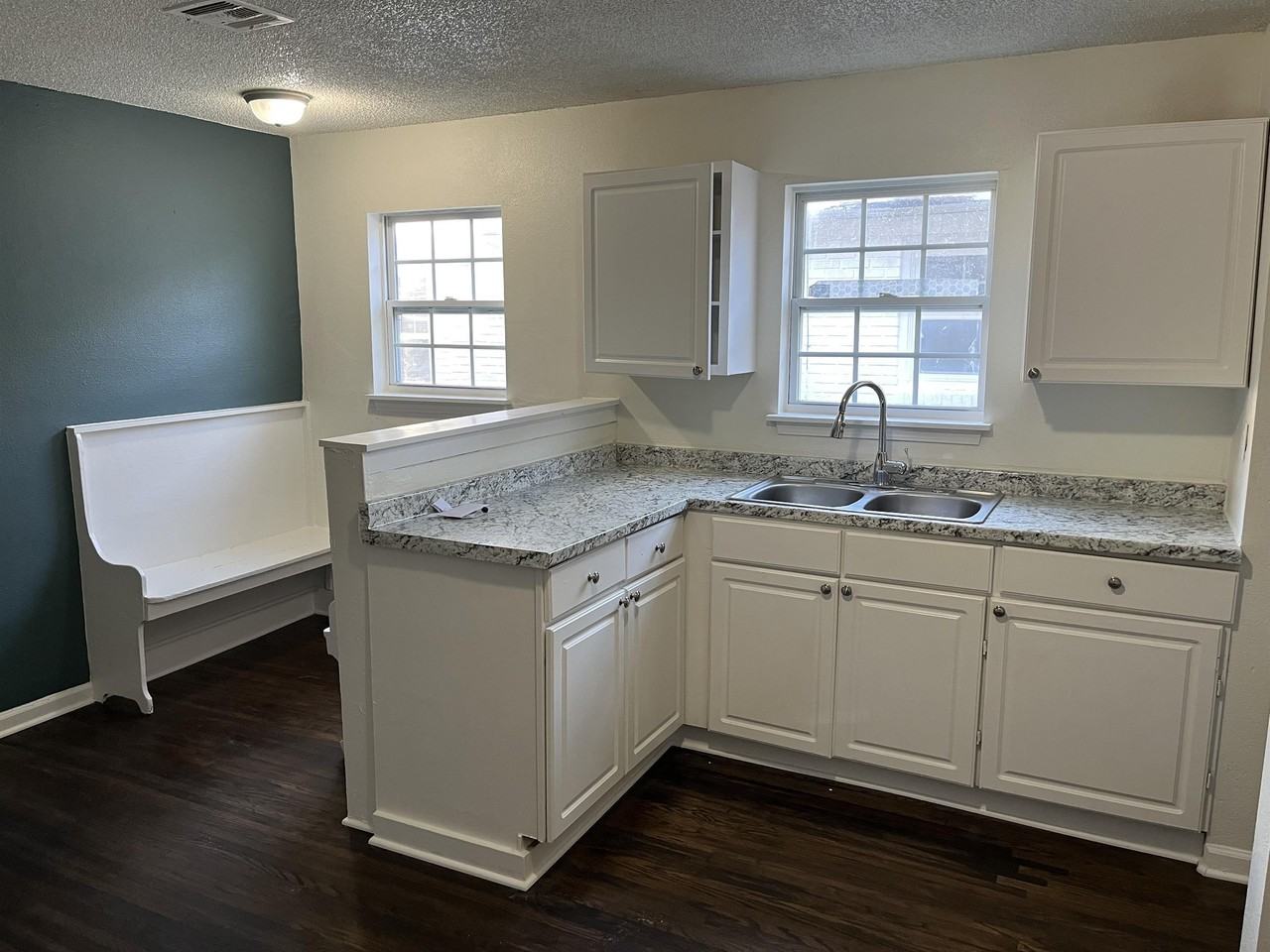 1627 North Denver Avenue - PW - Photo 5 of 10