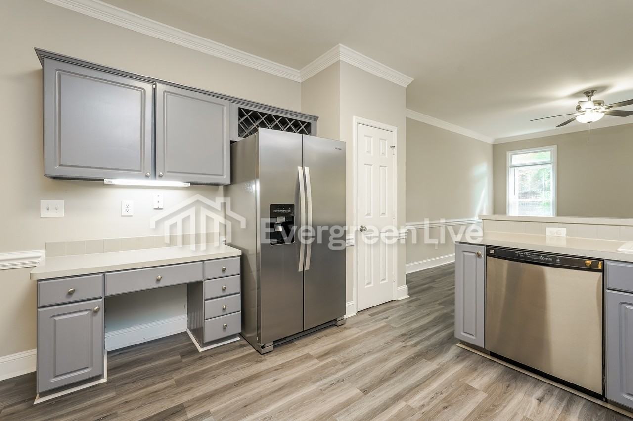 6513 Cardinal Forest Ct - Photo 3 of 15