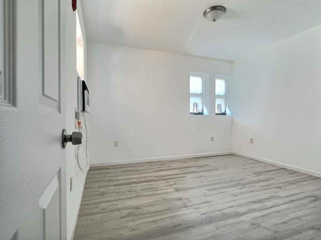 683 Fairfield Ave - Photo 2 of 2