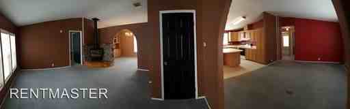 2060 E 500 N - Photo 2 of 15