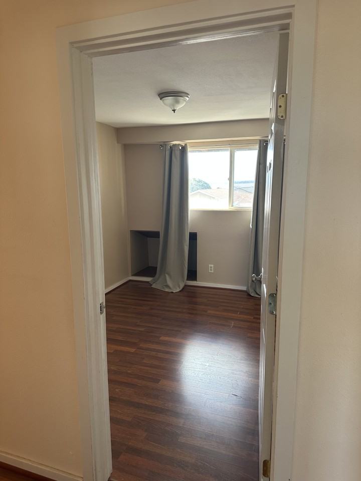 1876A Palamoi St #NA - Photo 3 of 7
