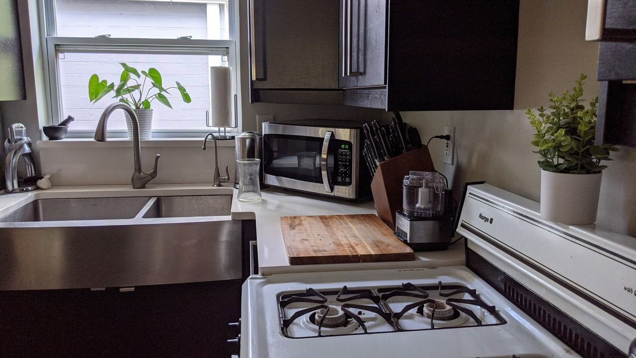 513 Ne 9th St #NA - Photo 2 of 36