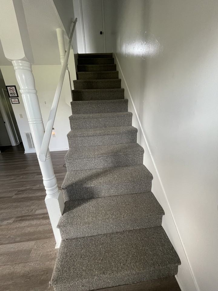 76 Glenbrook Dr - Photo 2 of 9