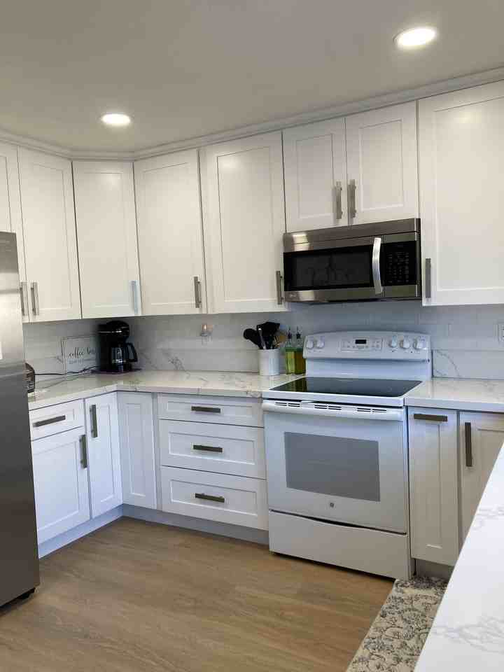 4723 Madrid Plz - Photo 2 of 15