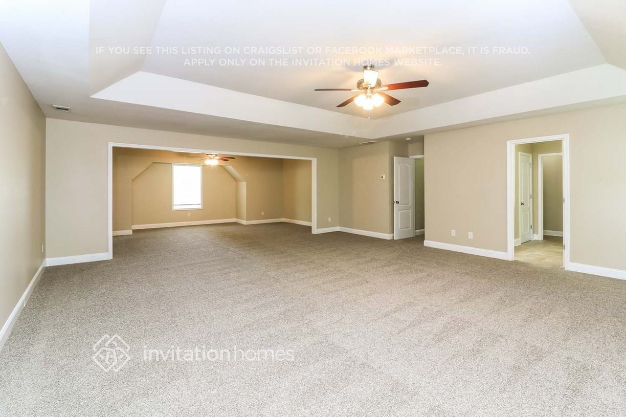 5591 Hickory Stone Dr - Photo 5 of 8