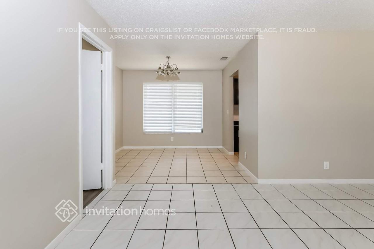 1132 Essex Dr - Photo 6 of 16