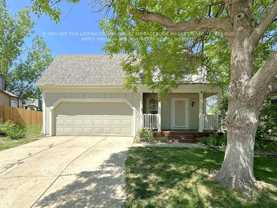 12053 Ivanhoe Cir - Photo 1 of 1