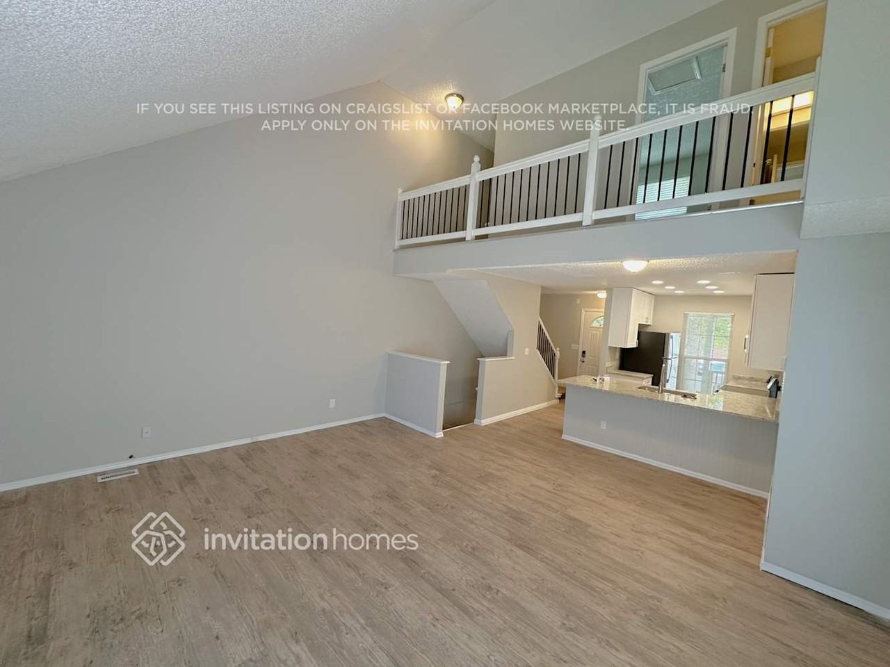 12053 Ivanhoe Cir - Photo 6 of 20
