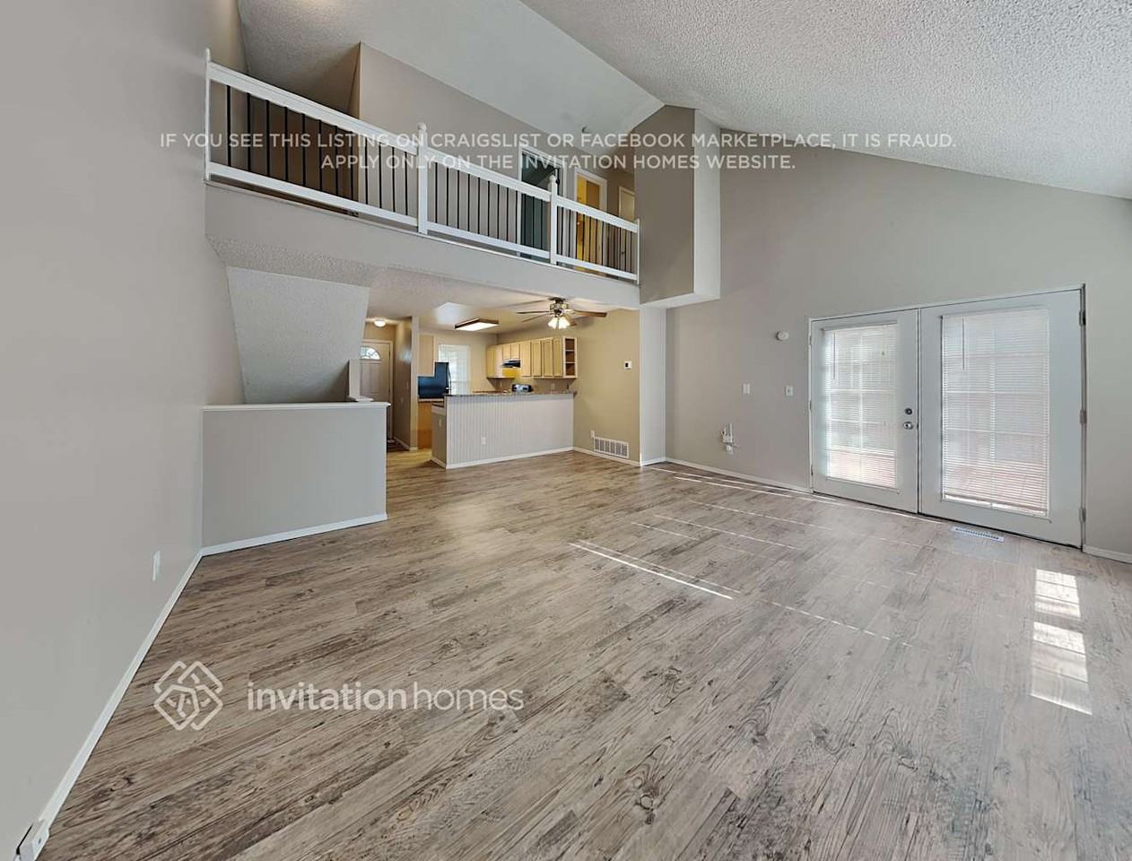 12053 Ivanhoe Cir - Photo 7 of 20
