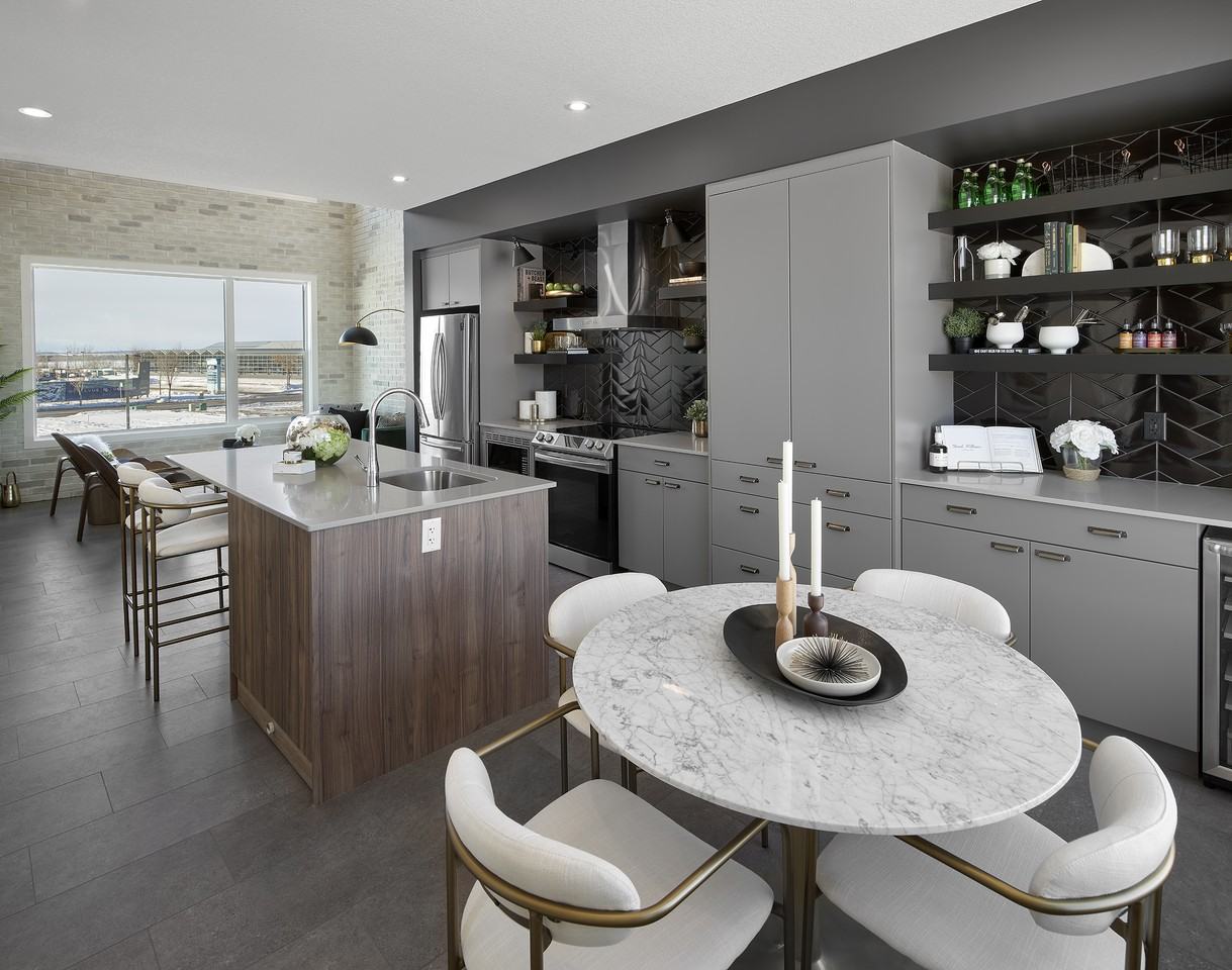 #50 5 Rondeau Dr - Photo 2 of 6
