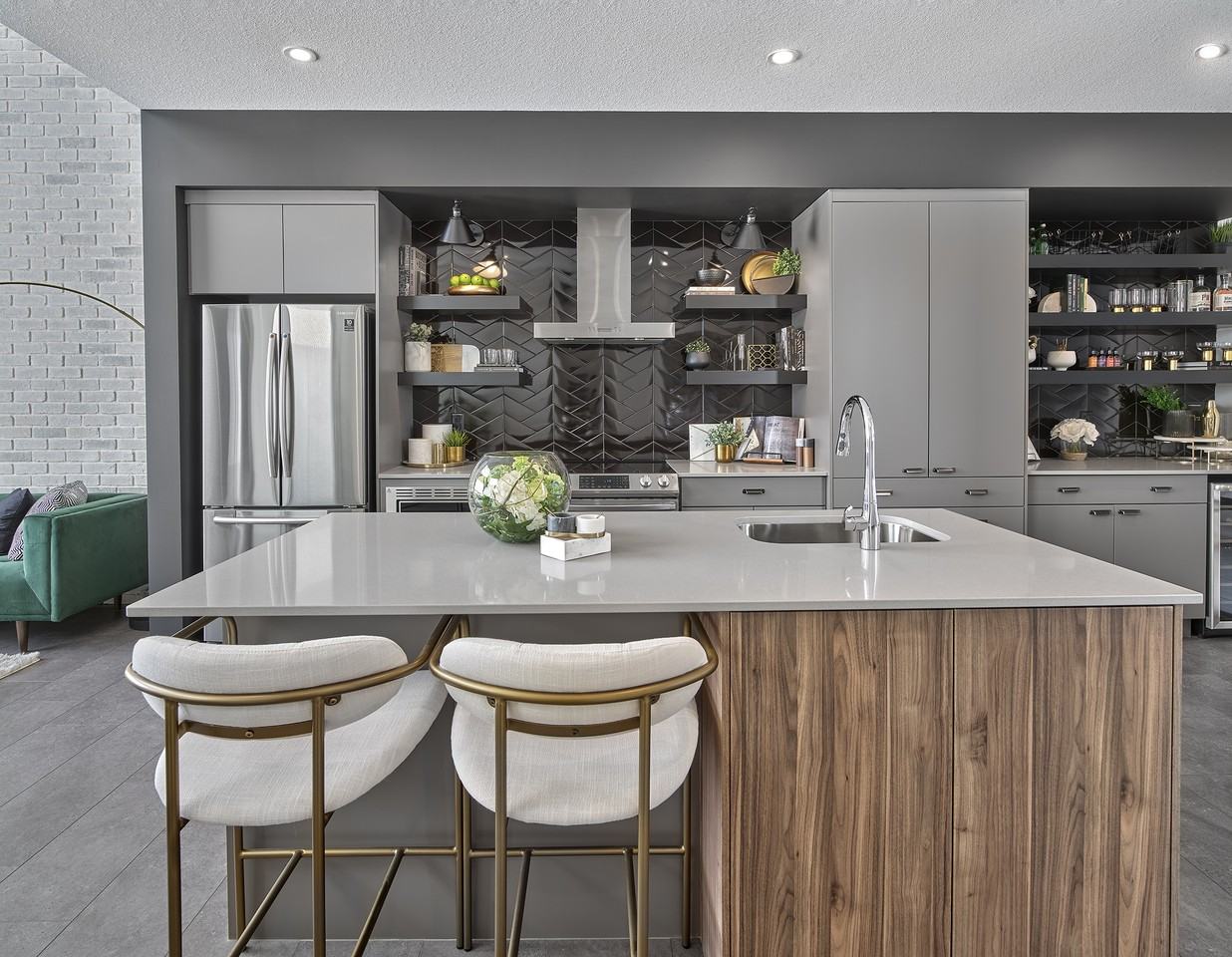 #50 5 Rondeau Dr - Photo 3 of 6