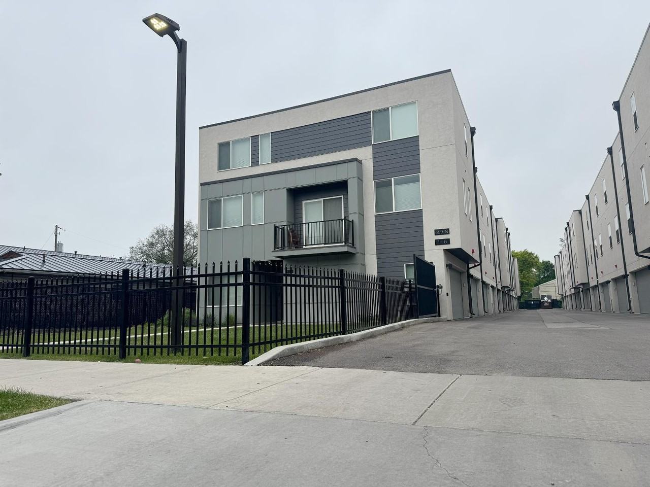 359 N 700 W - Photo 3 of 20