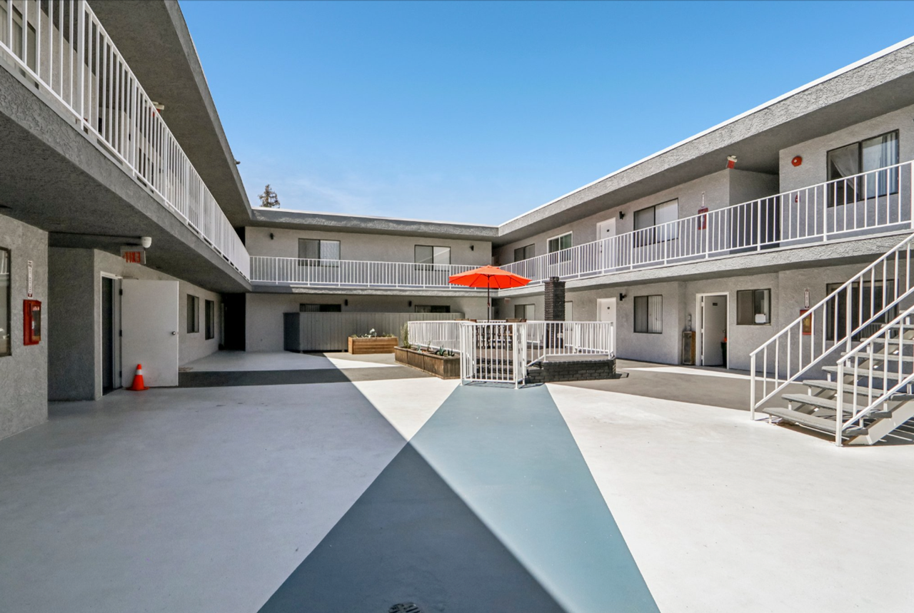 17211 Chatsworth Street - Photo 4 of 9