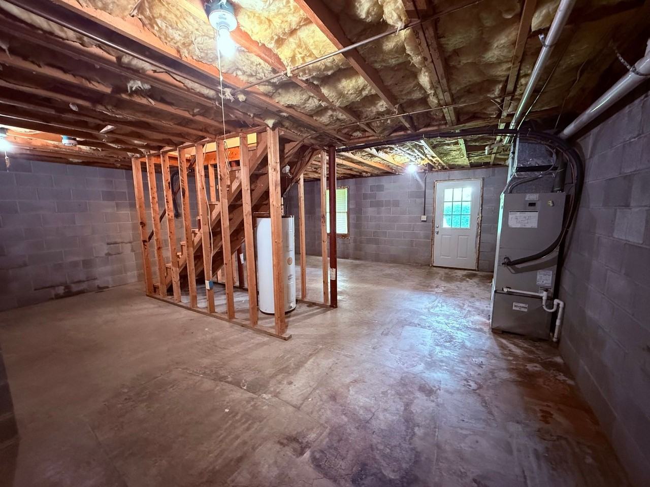 460A Warrior Dr - Photo 4 of 18