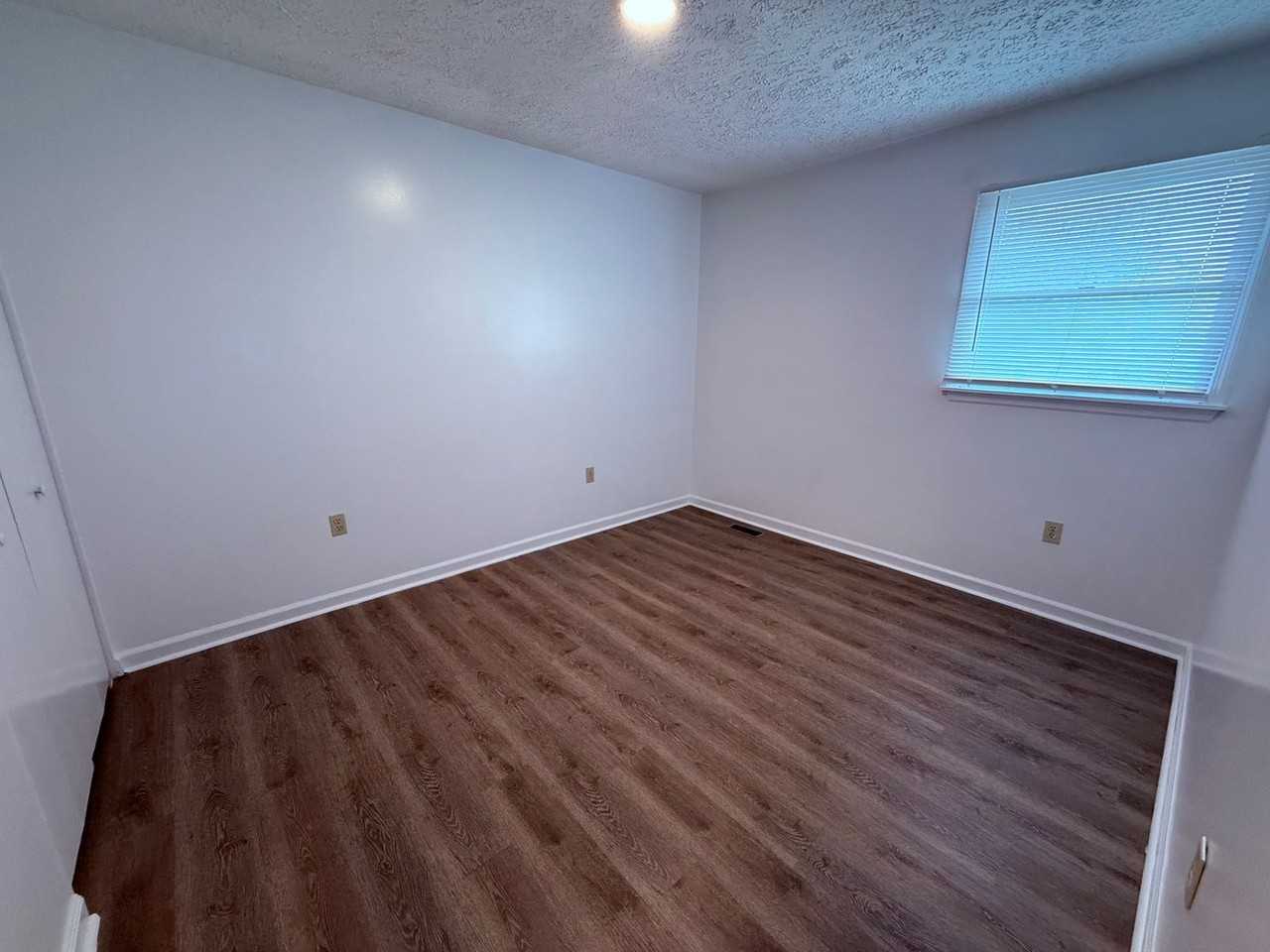 460A Warrior Dr - Photo 7 of 18