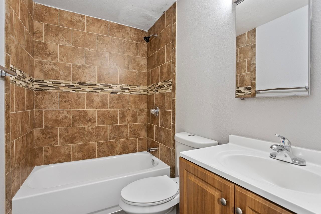 The Highlander Apartments - Photo 5 of 43