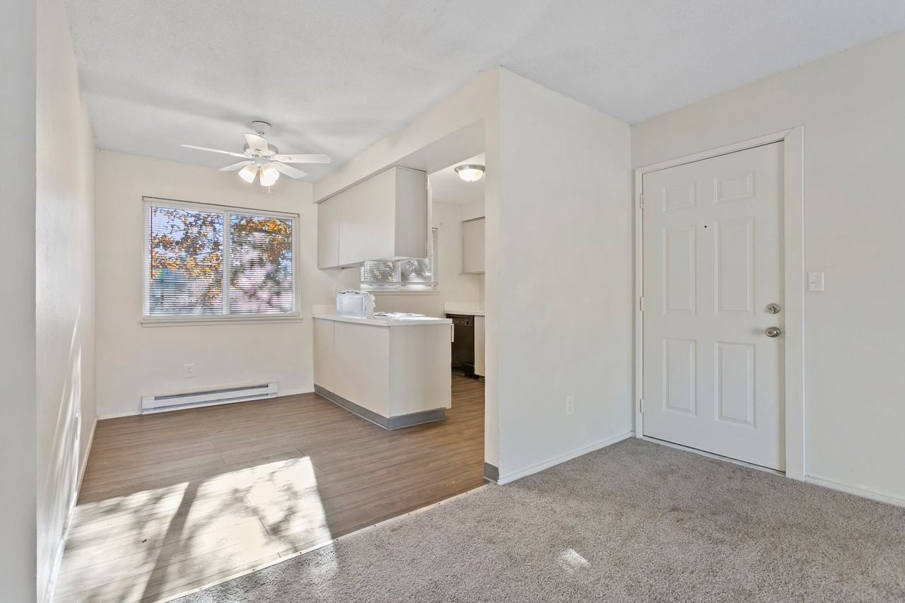 Emerald Grove Apartments - Photo 6 of 14