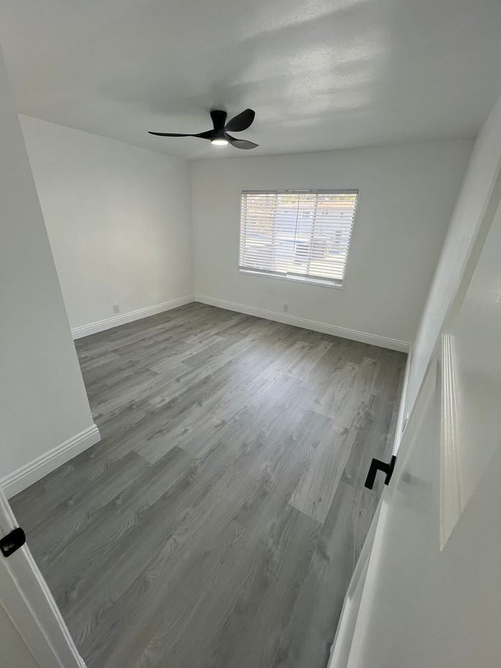 The Montville - Photo 5 of 15