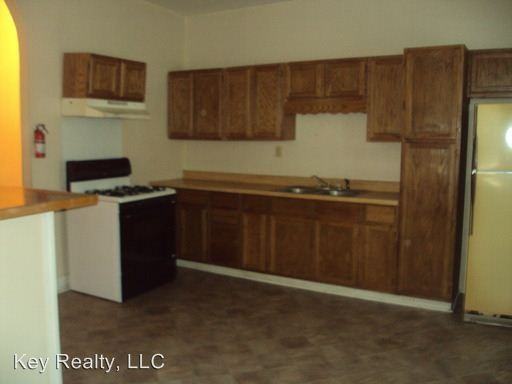 312 Wall St - Photo 2 of 3