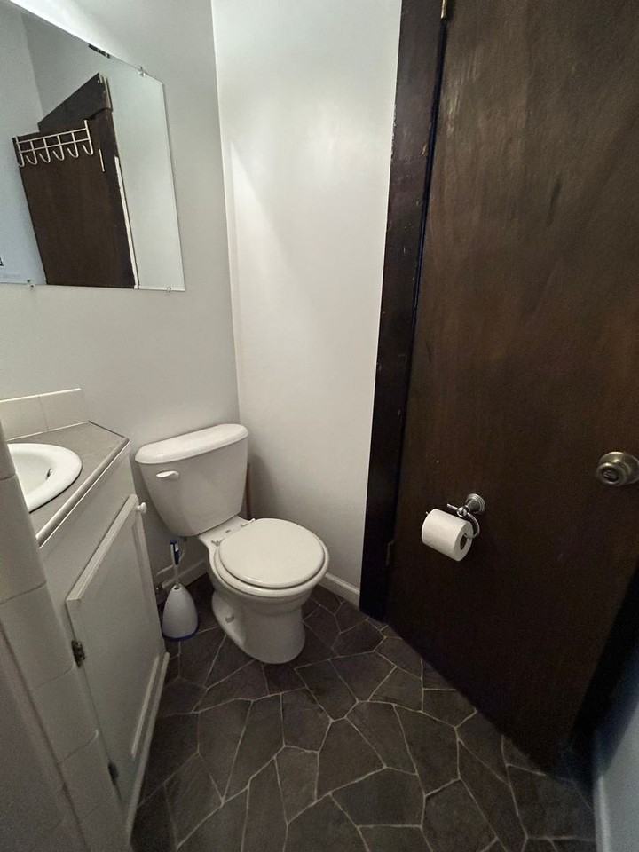 1639 Prospect St #12 - Photo 3 of 17
