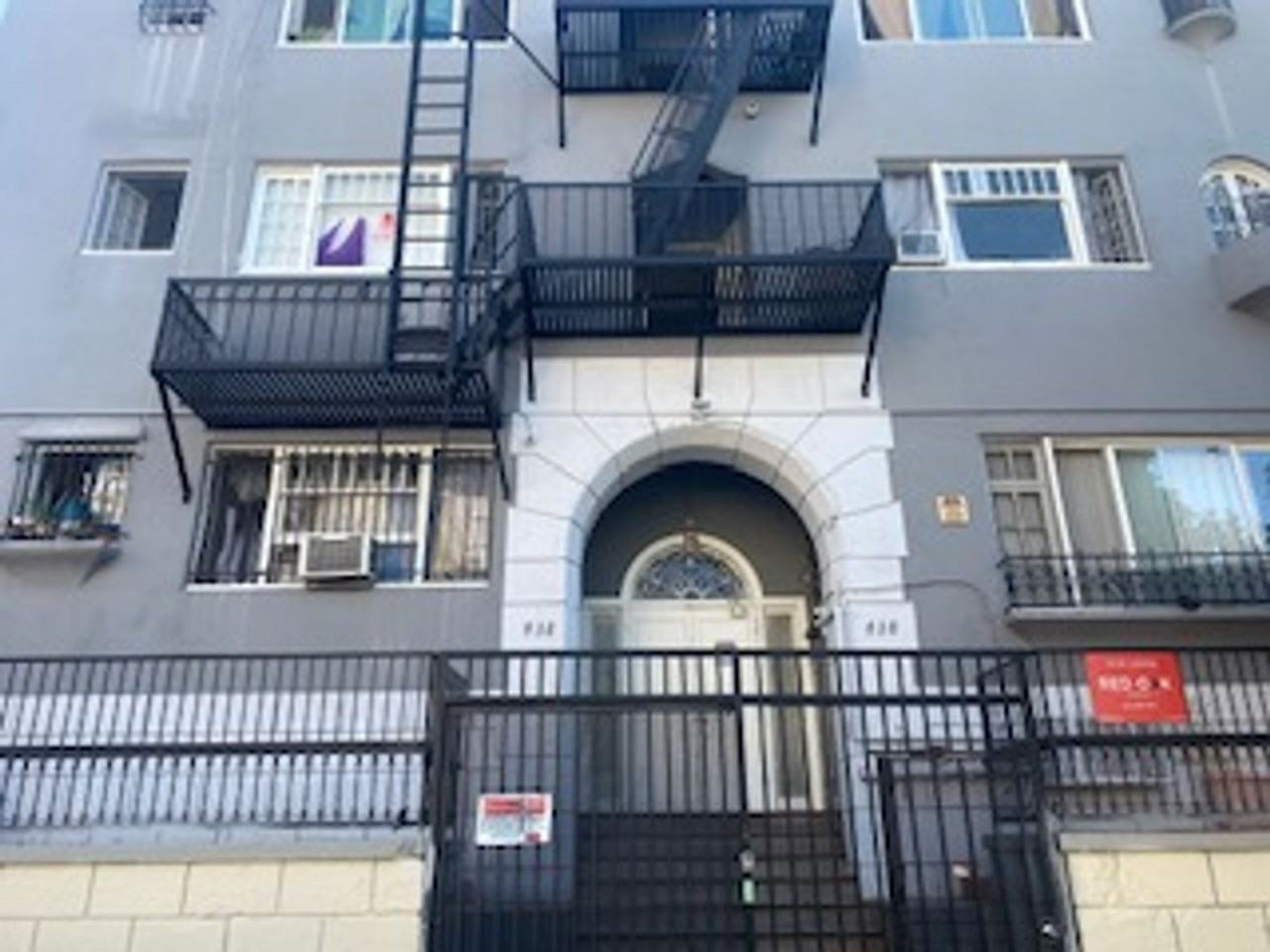 Union Apts...Remodeled Studio..New Laminate Floors...CALL NOW! - Photo 5 of 12