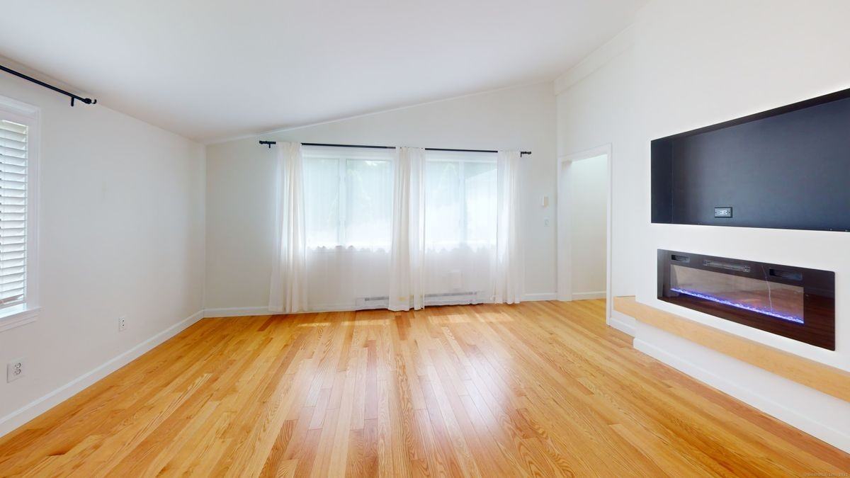 10 Herster Dr - Photo 3 of 22