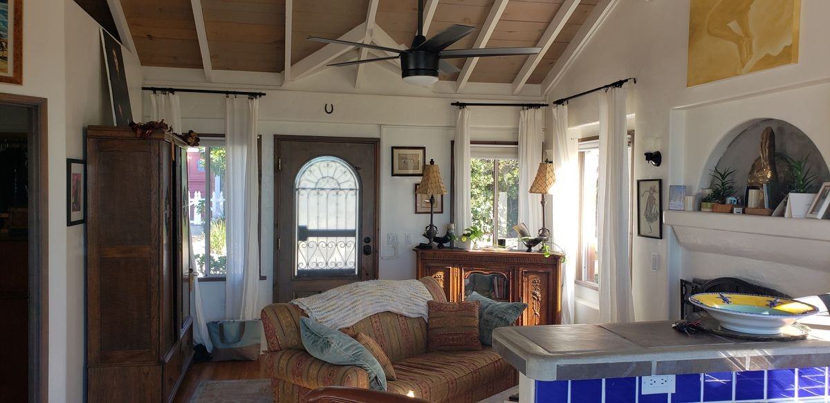 31839 Hedge Ln - Photo 3 of 18