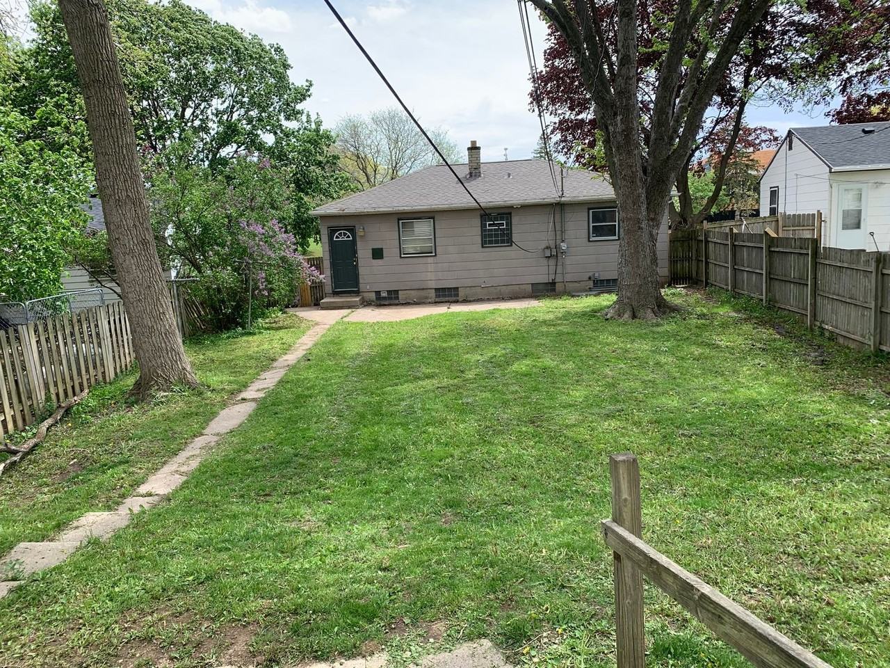 8082 W Grantosa Dr - Photo 3 of 4